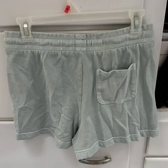 Cotton terry cloth shorts with pockets - Picture 2 of 3